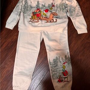 Dr. Seuss Cream 🚨joggers ONLY LEFT Grinch Design. DOESNT INCLUDE THE SWEATSHIRT.